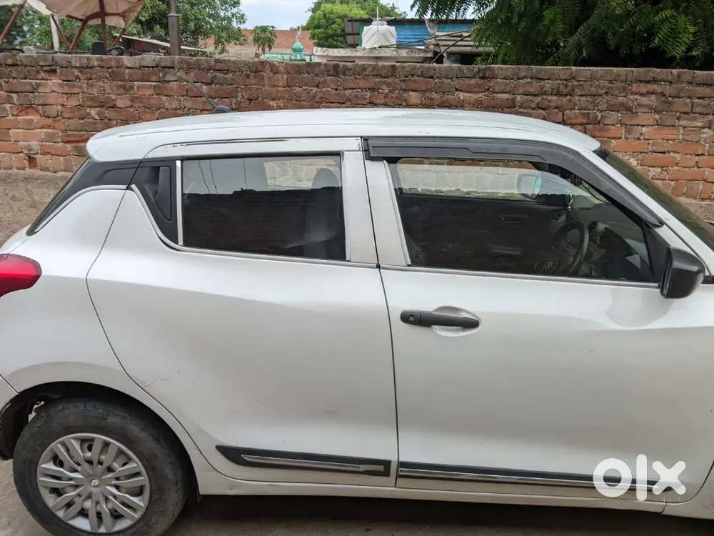 Maruti Suzuki Swift Lxi 2021