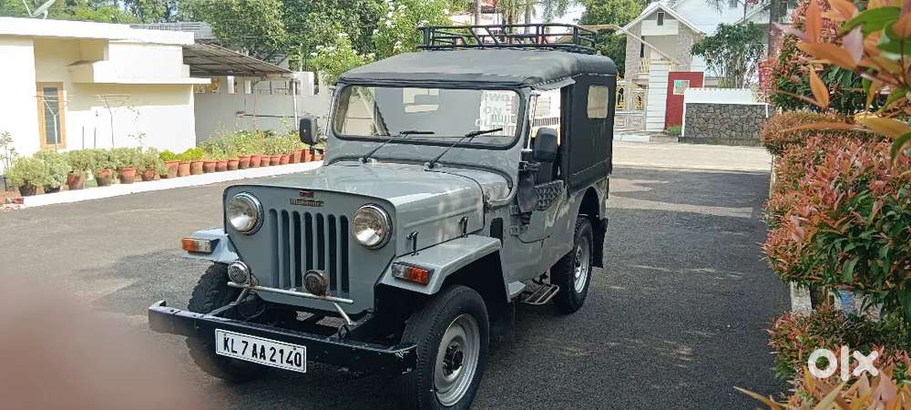 Mahindra Jeep 2000