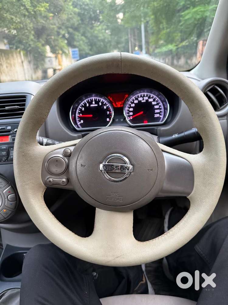 Nissan Sunny Xv Special Edition, 2011, Petrol