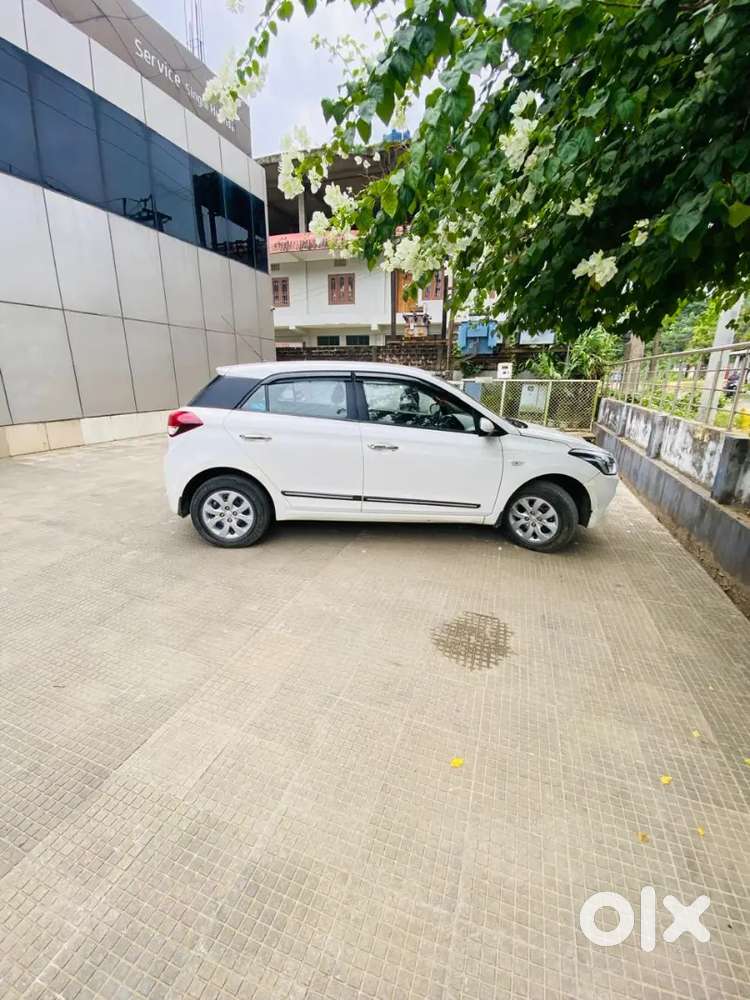 Elite I20 Magna 2015 Petrol