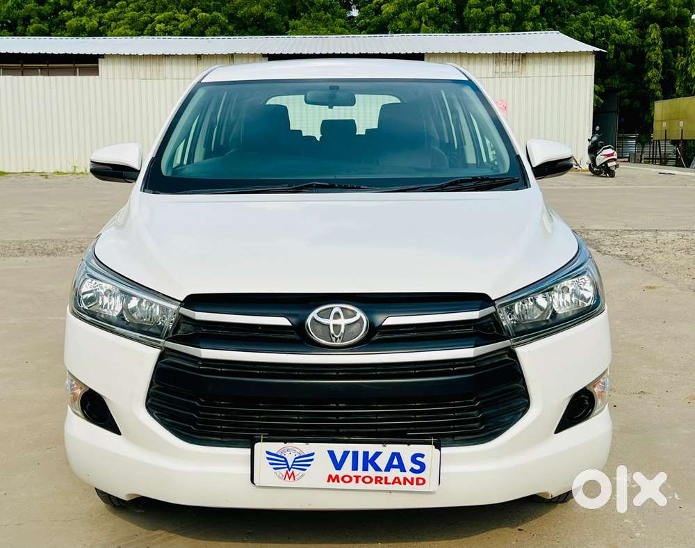 Toyota Innova Crysta [ ] 2.4 Gx At 7 Str, 2017, Diesel