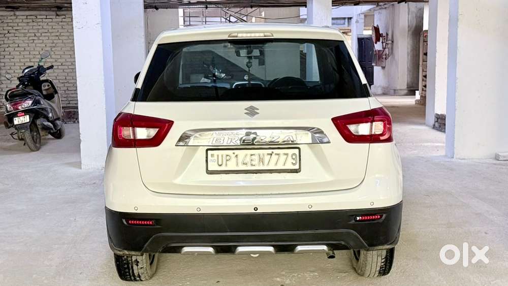 Maruti Suzuki Brezza Petrol Lxi 1.5 Mt  Novemver 2020 Car