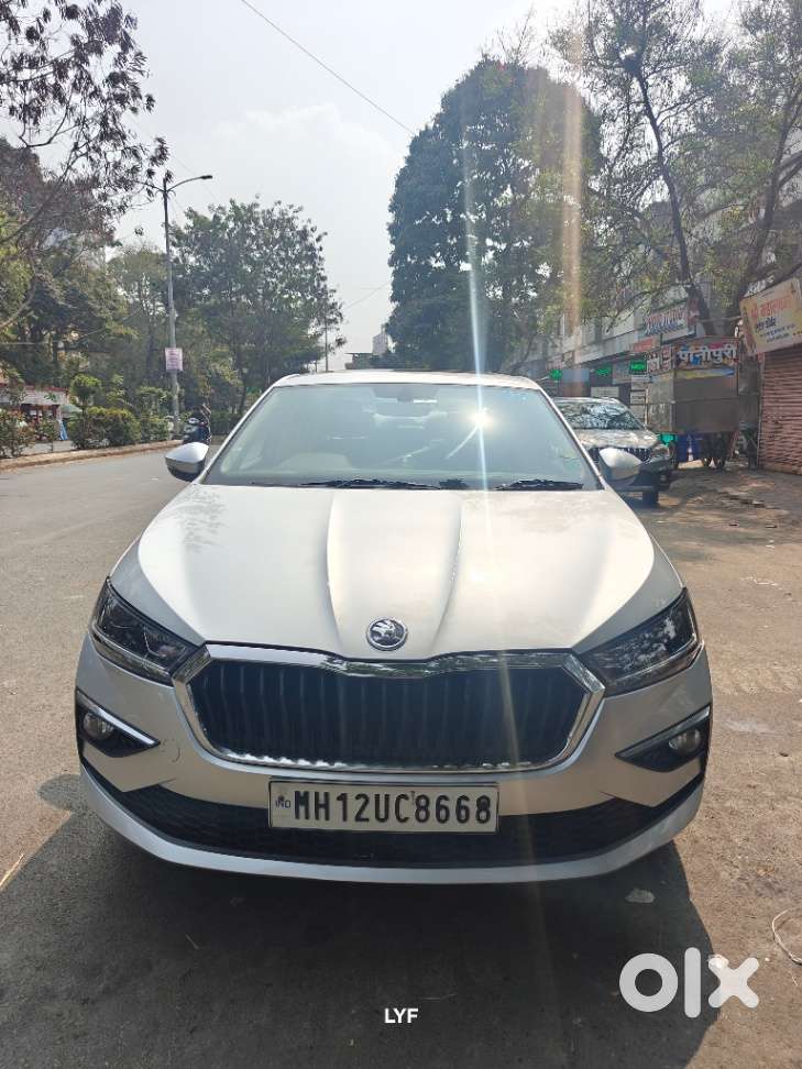 Skoda Slavia Style 1.0l Tsi Mt, 2022, Petrol