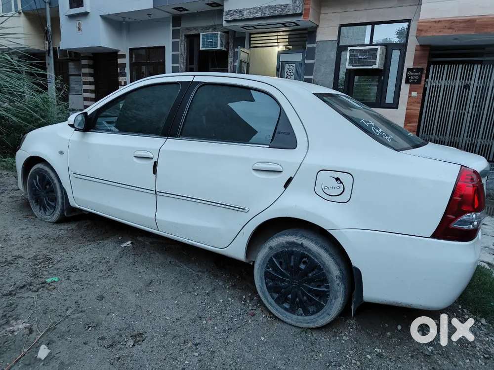Toyota Etios 2013 Petrol Well Maintained