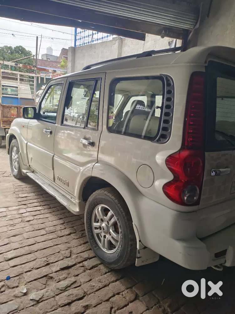 Mahindra Scorpio Classic 2012 Diesel 90000 Km Driven