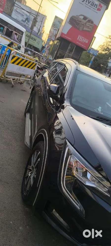 Mahindra Xuv700 Diesel 2025 Manual