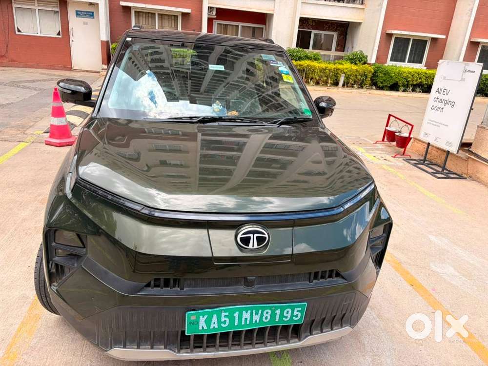 Tata Punch Ev Empowered + Lr (top End Variant, Green Color)