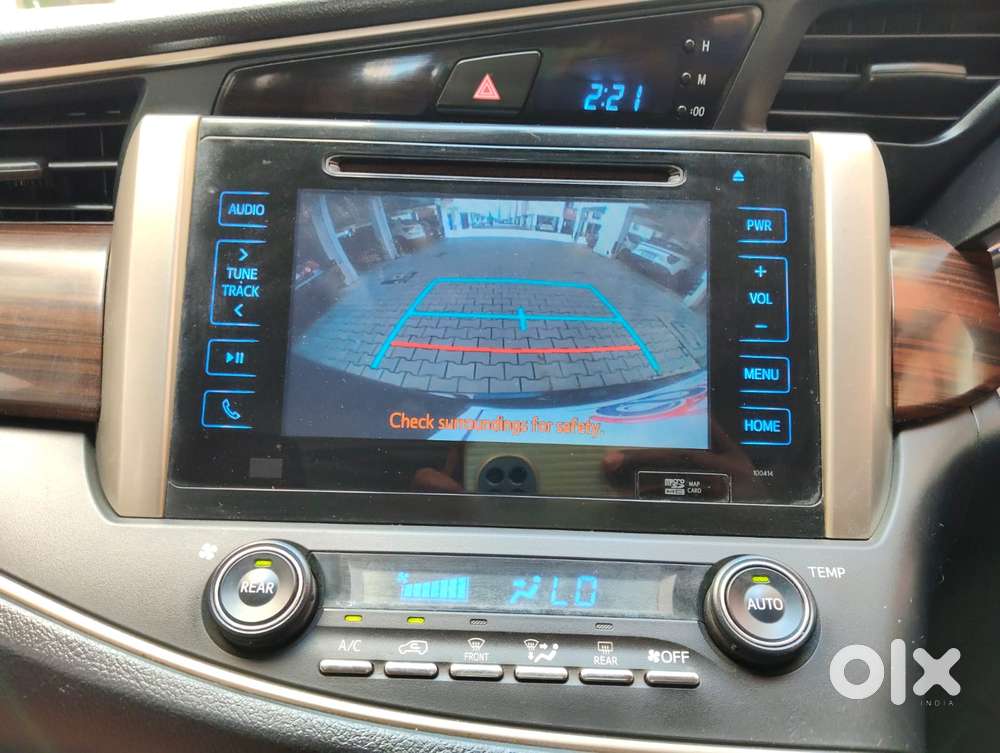 Toyota Innova Crysta 2.8 Z, 2016, Diesel
