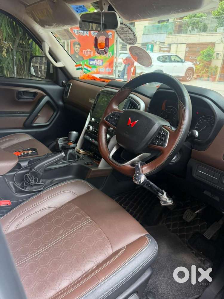 Mahindra Scorpio N Z4 Petrol Mt 7 Str (e), 2023, Petrol