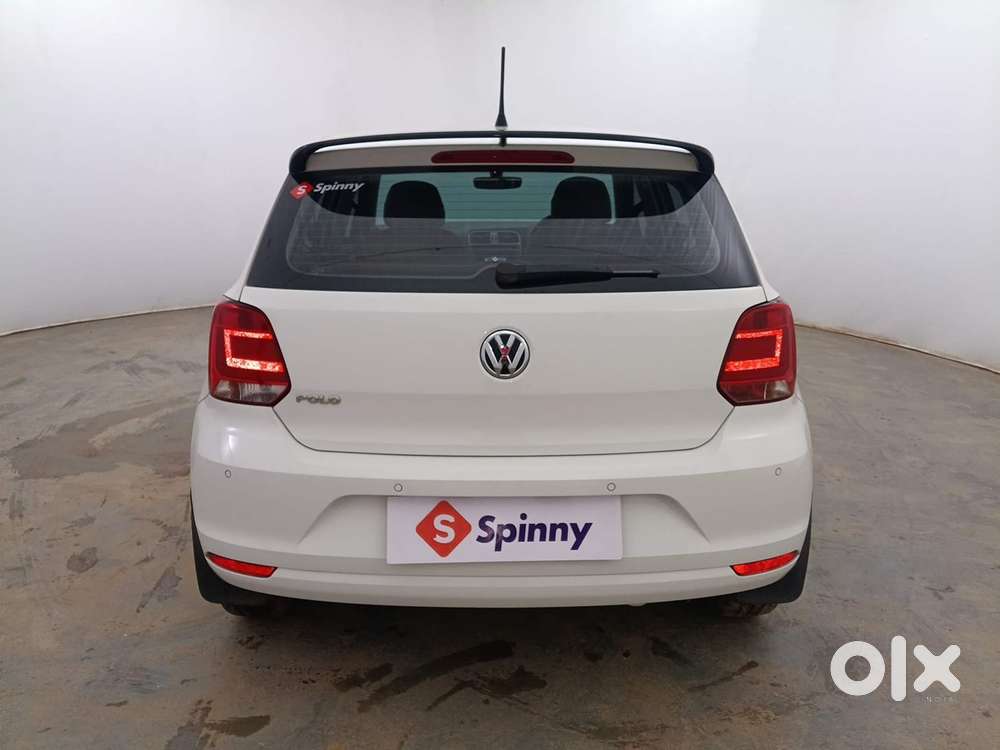 Volkswagen Polo Petrol Highline 1.2l, 2016, Petrol
