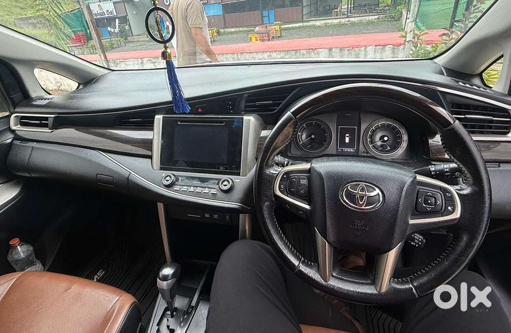 Toyota Innova Crysta 2019