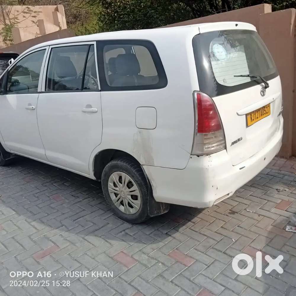 Toyota Innova 2011 Diesel Well Maintained
