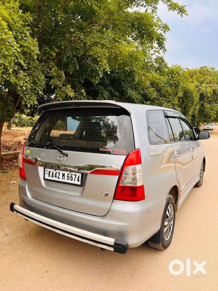 Toyota Innova 2015 Diesel 176000 Km Driven