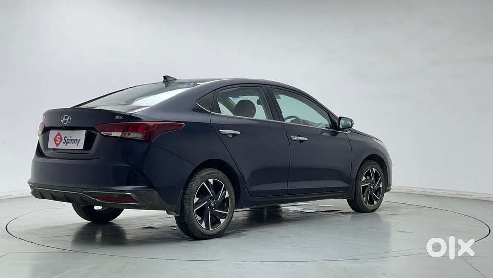 Hyundai Verna 1.5 Sx (o) Vtvt Ivt, 2022, Petrol