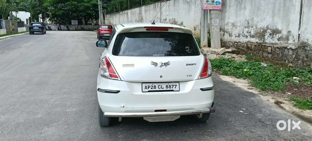 Maruti Suzuki Swift Vxi Bsiv, 2014, Petrol