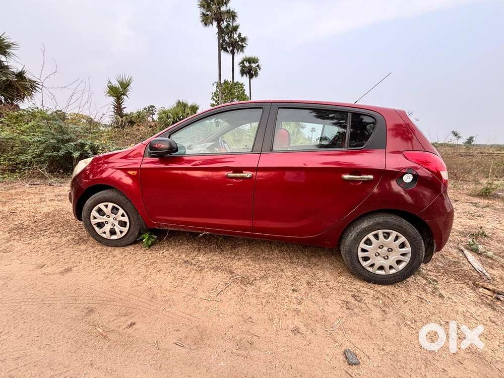 Hyundai I20 2012 Petrol 18 Km Driven