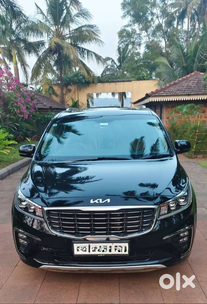 Kia Carnival Limousine Plus 7-seater Diesel  Single Owner
