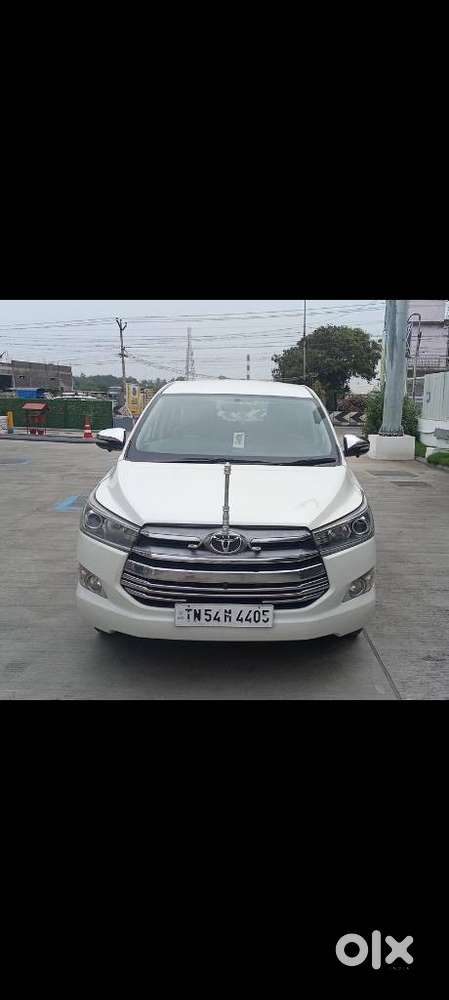 Toyota Innova Crysta 2.8z Automatic, 2016, Diesel