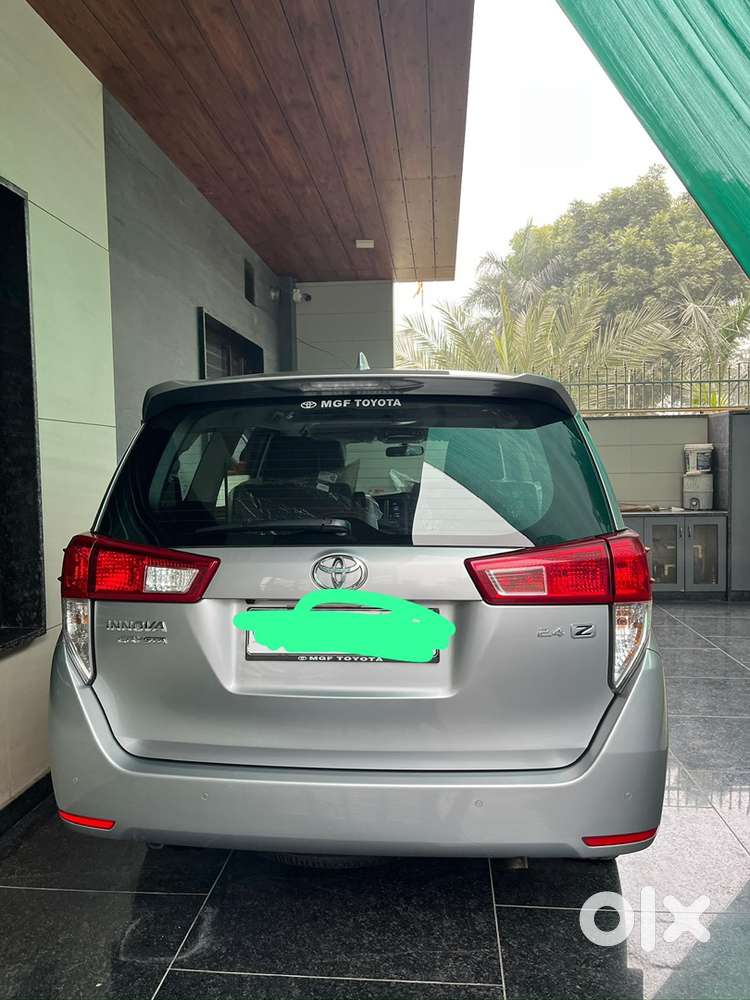 Toyota Innova Crysta 2024 Diesel Manual
