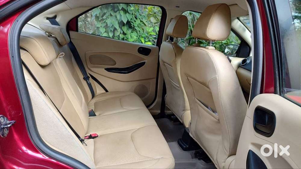 Ford Figo Aspire Titanium Plus (2016) &ndash; Top-end | Family Car
