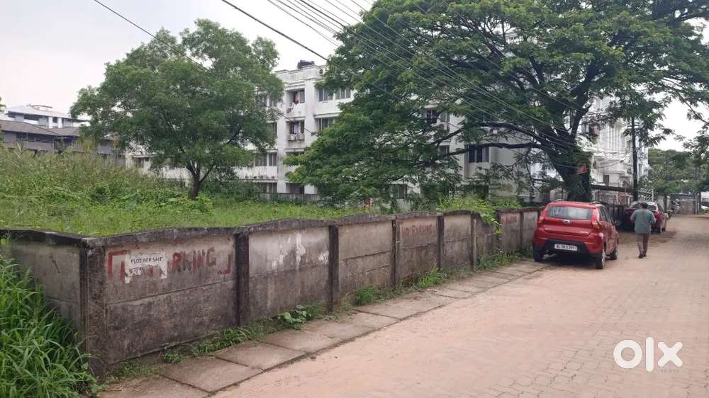 Urgent sale kumaranasan nagar elamkulam Lands & Plots 1752844377
