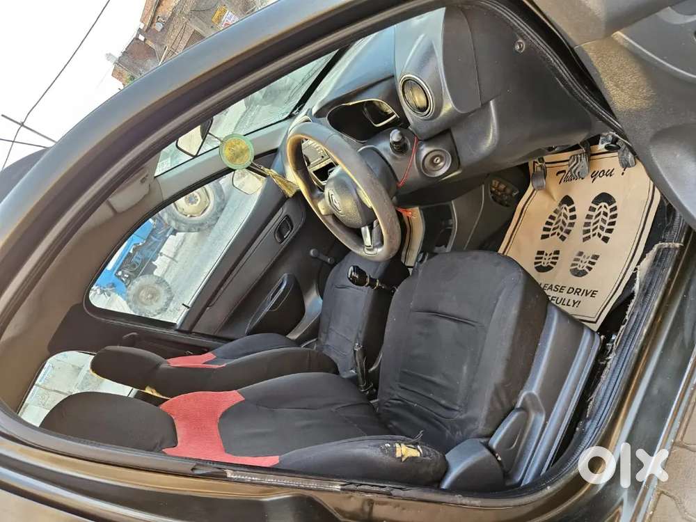 2016 Bata 17 Kwid Rxl
1 Owner Car All Original
Brand New Tyres