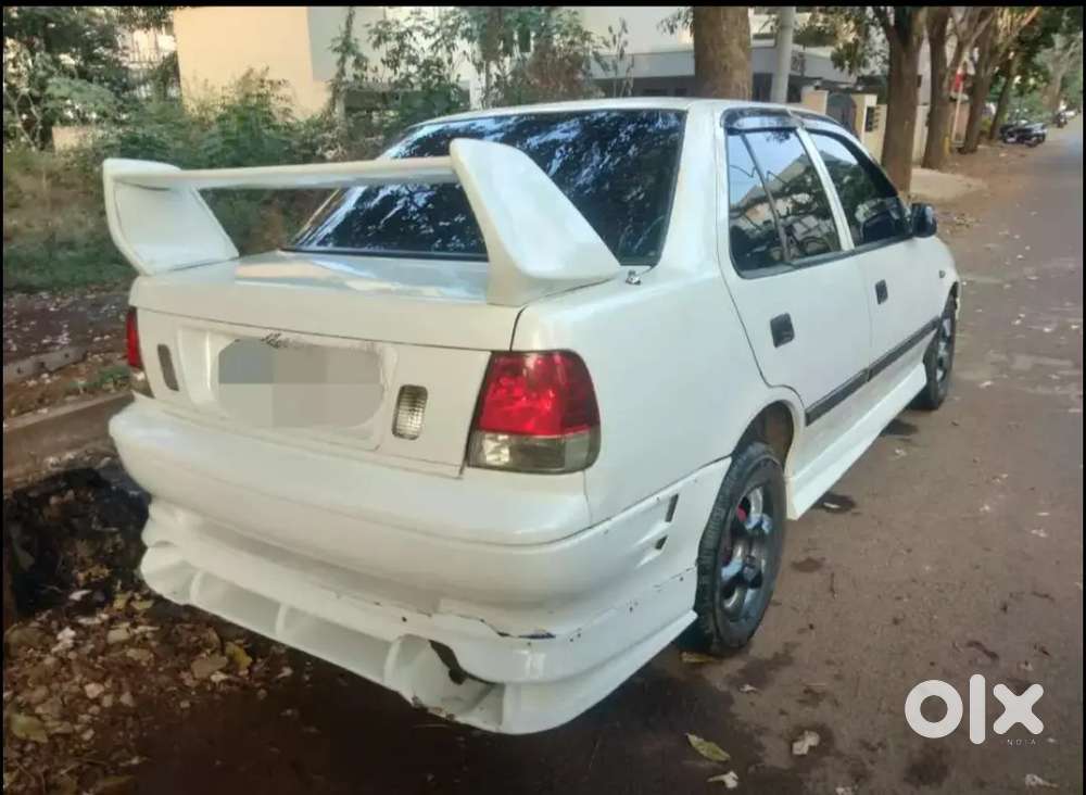 Maruti Suzuki Esteem Lxi 2002