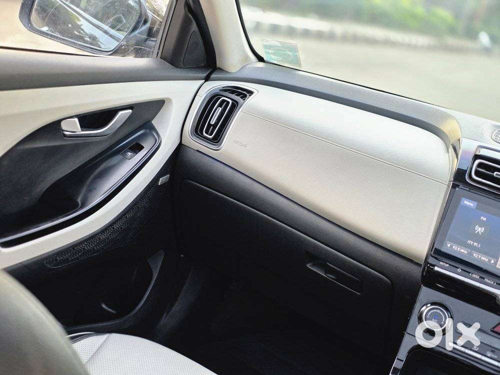 Hyundai Creta Sx (o) 1.5 Petrol Cvt, 2023, Petrol
