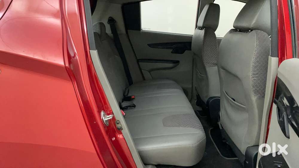 Mahindra Kuv 100 Mfalcon G80 K4 5str, 2016, Petrol