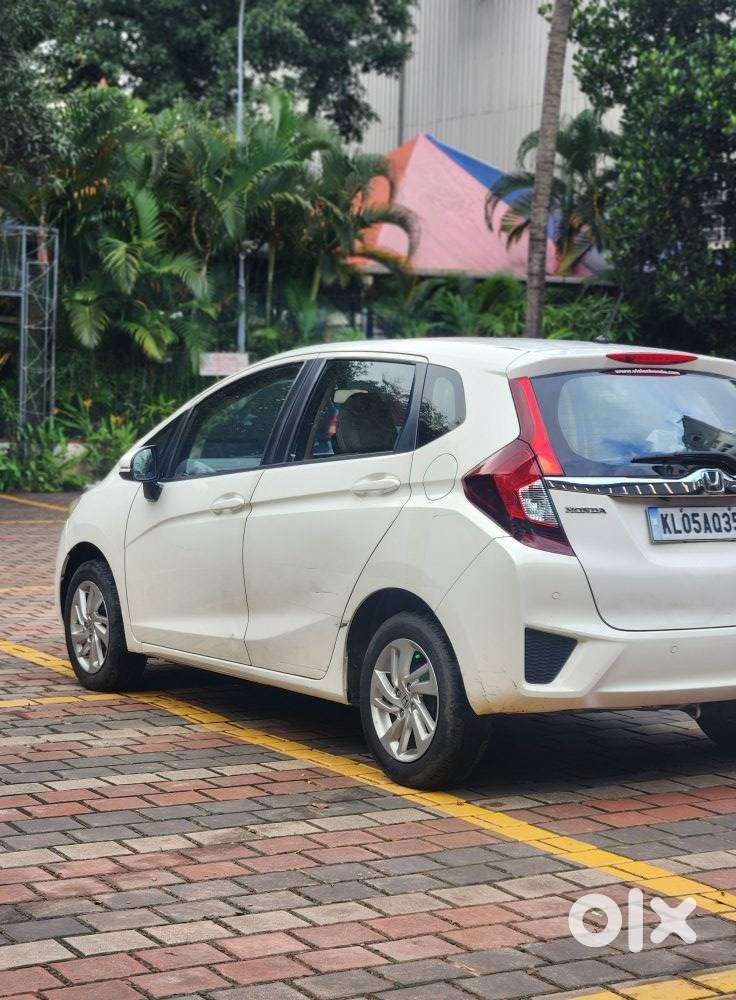 Honda Jazz V Automatic, 2016, Petrol
