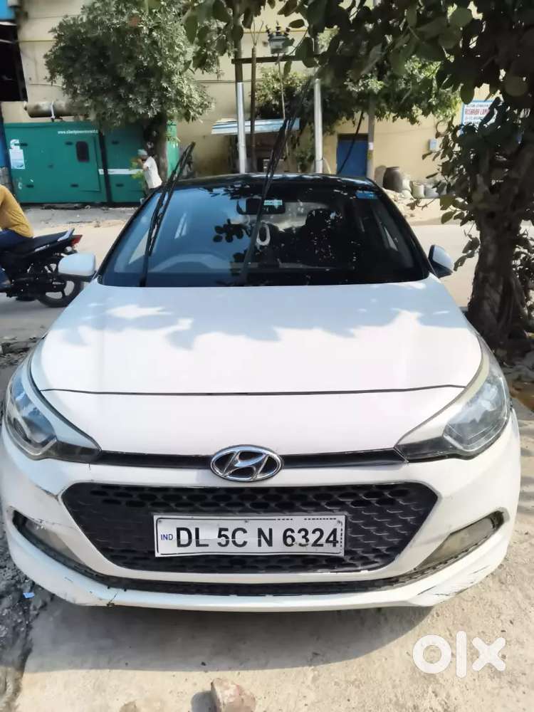 Acchi Gadi Hai Bahar Se Cng Lagi Hui Hai Rc Per Rc Per Chadhi Hui Hai