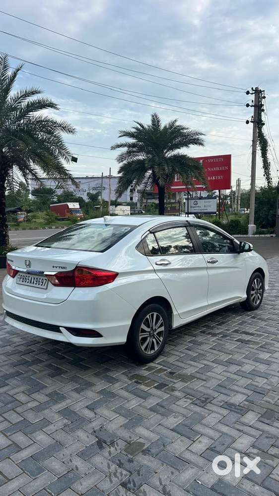Honda City I-vtec V, 2020, Petrol