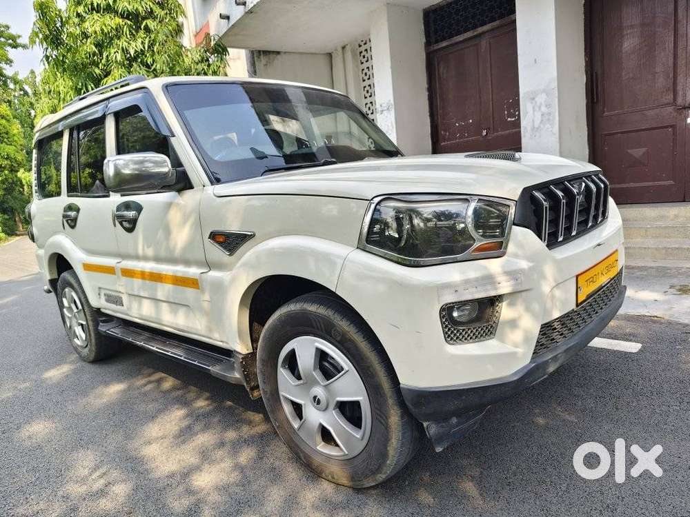 Mahindra Scorpio S6 Plus, 2016, Diesel