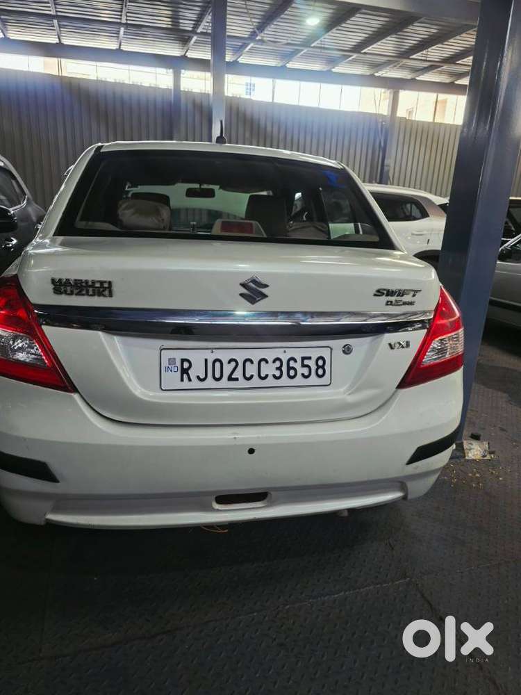 Maruti Suzuki Swift Dzire 1.2 Vxi Bsiv, 2015, Petrol