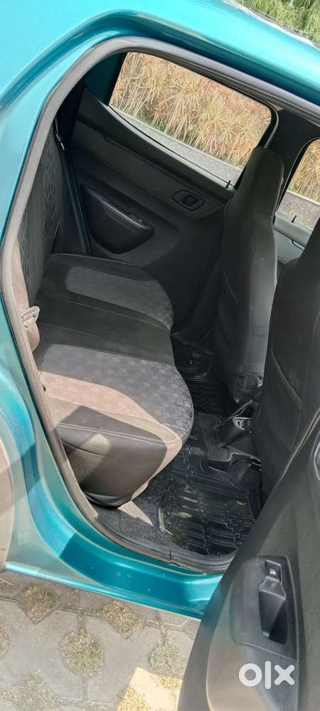 Renault Kwid Invincible 1.0 Amt, 2021, Petrol