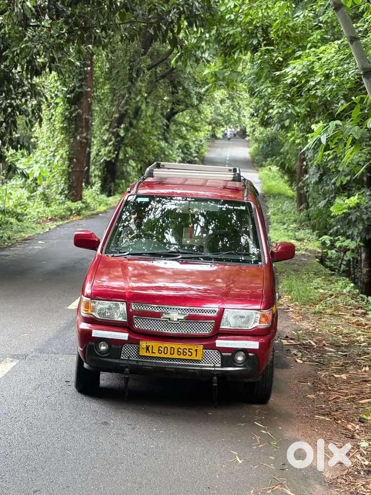 Chevrolet Tavera Neo 2012 Diesel Well Maintained
