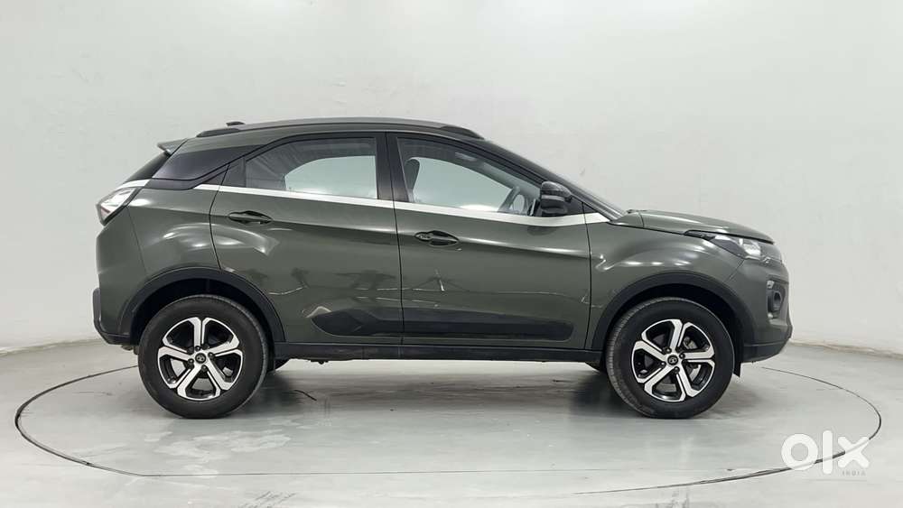 Tata Nexon Amt Xza Plus, 2022, Petrol