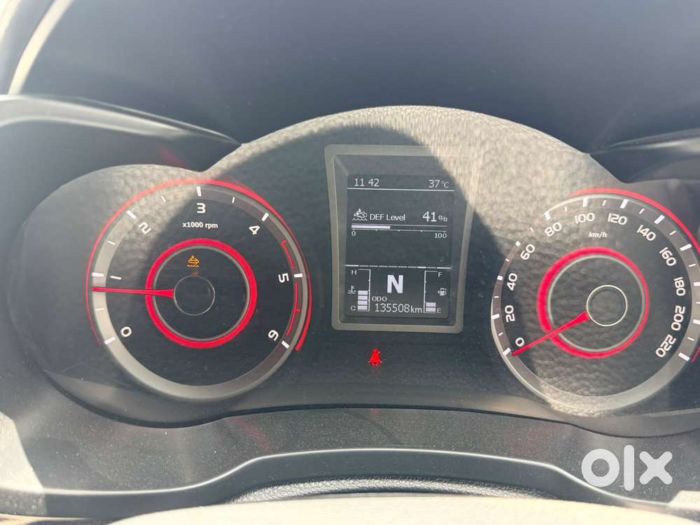 Mahindra Xuv300 W8 Amt Optional Diesel, 2023, Diesel