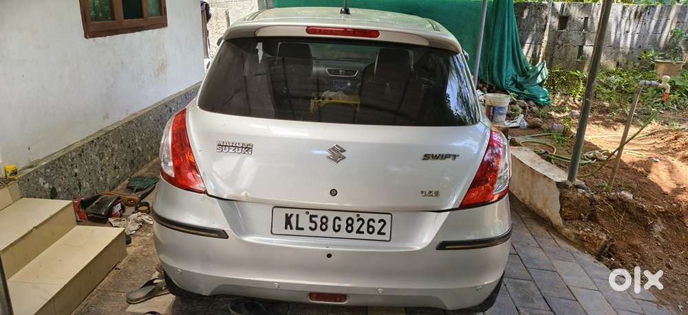 Maruti Swift Petrol 2012