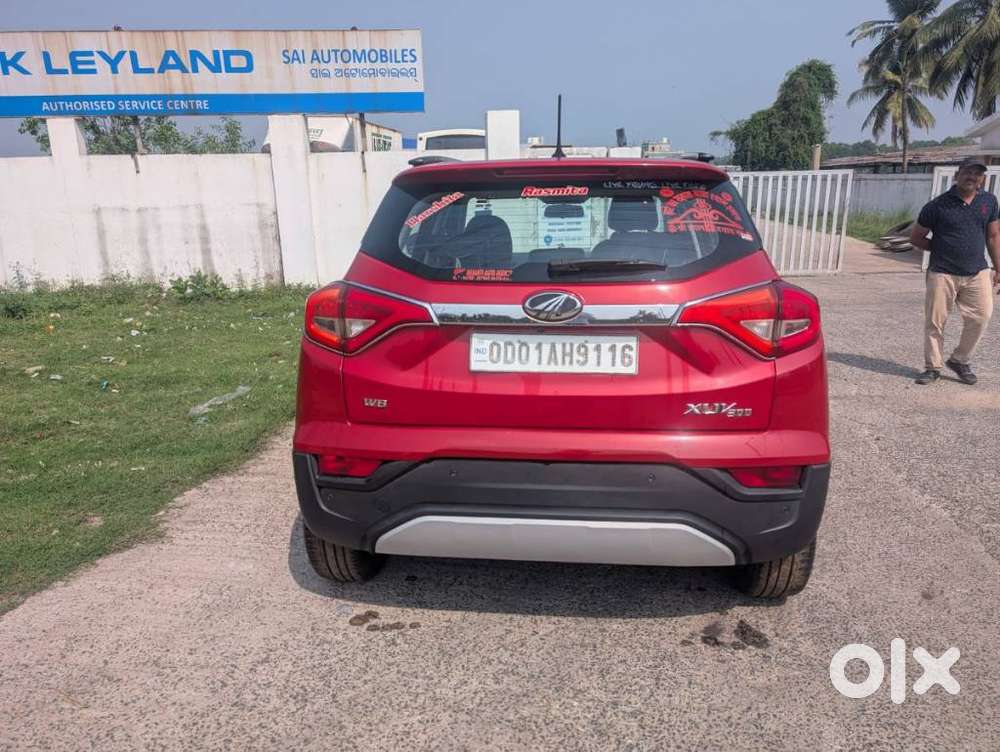 Mahindra Xuv300 W8 Option Dual Tone, 2020, Petrol