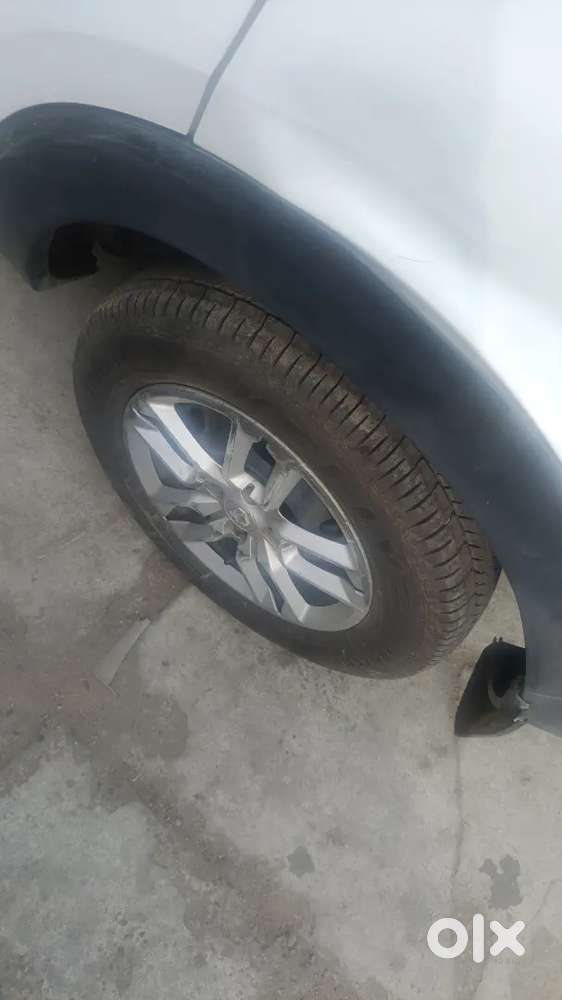 Renault Triber 2022 Model 70000 Km Driven, Full Insurance, New Tyre