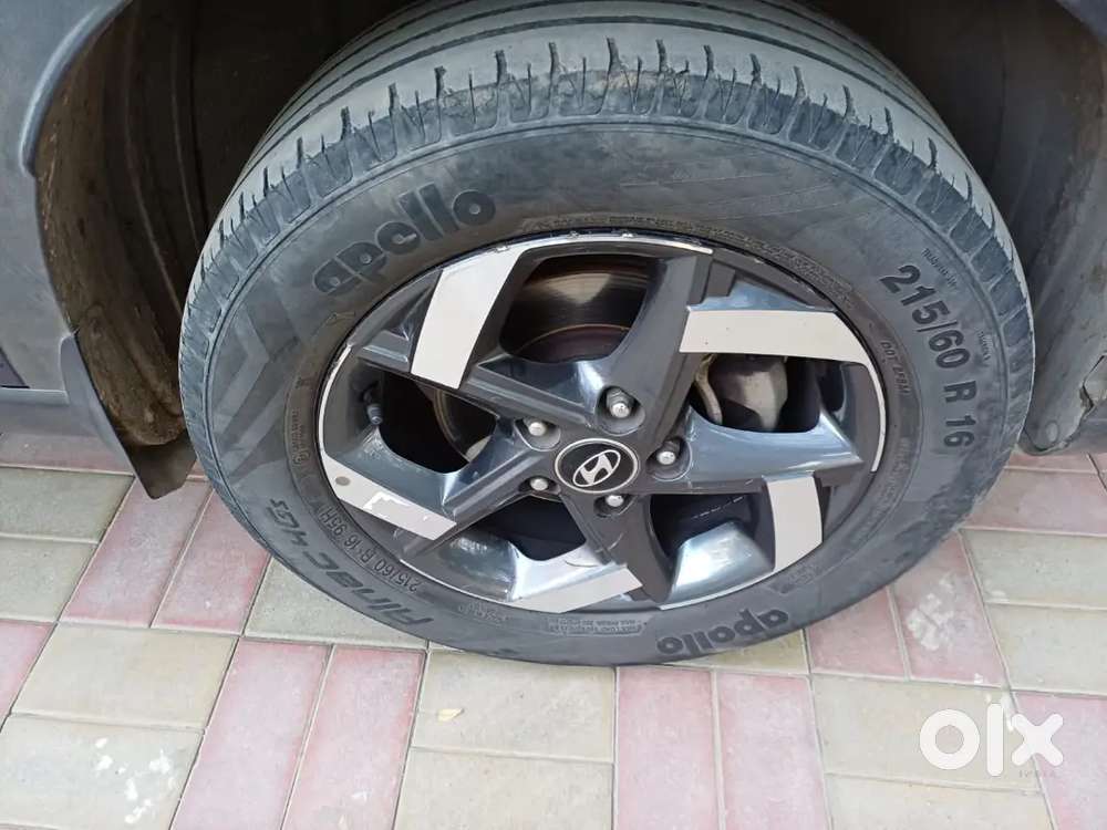 Hyundai Venue 2021 Petrol 41000 Km Driven