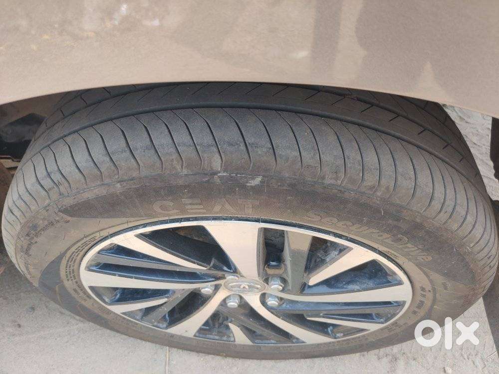 Toyota Innova Crysta 2.4 Z 7 Str, 2022