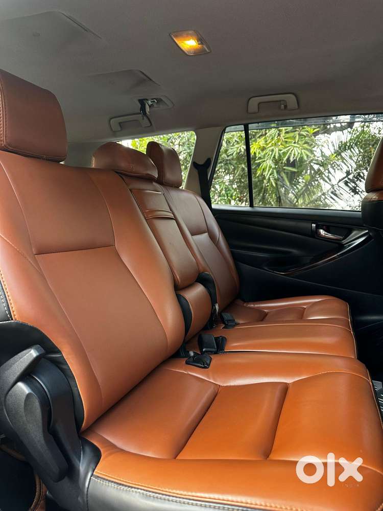 Toyota Innova Crysta 2.8 Gx At 8s, 2018, Diesel