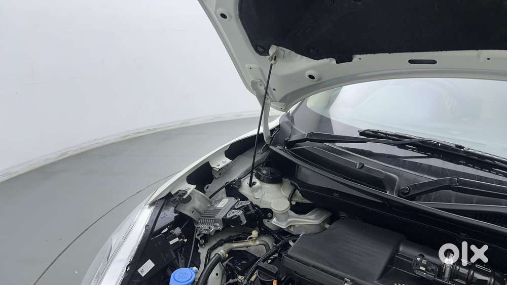 Maruti Suzuki Dzire 1.2 Vxi Cng, 2022, Cng & Hybrids