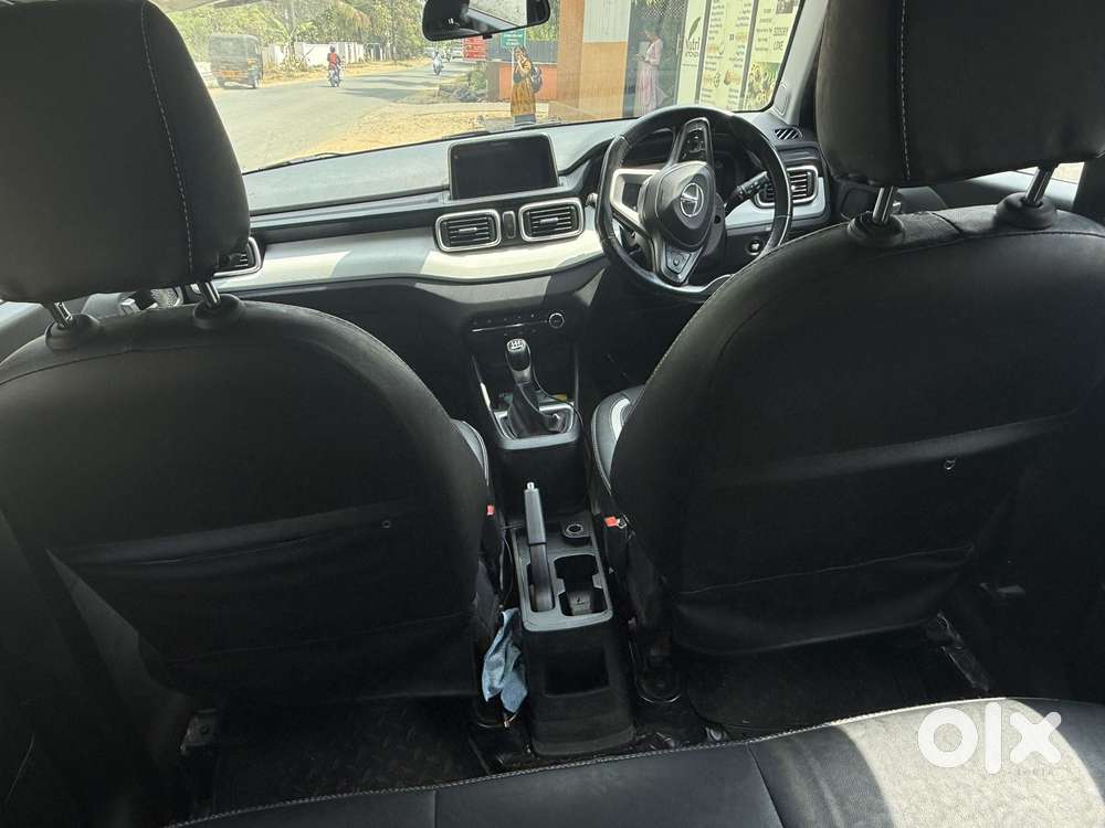 Tata Punch 1.2 Revotron Creative Ira Amt Kaziranga Edition, 2021, Pe..