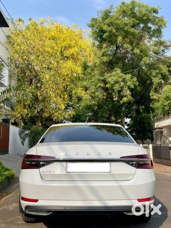 Skoda Superb Lk 1.8 Tsi At, 2020, Petrol