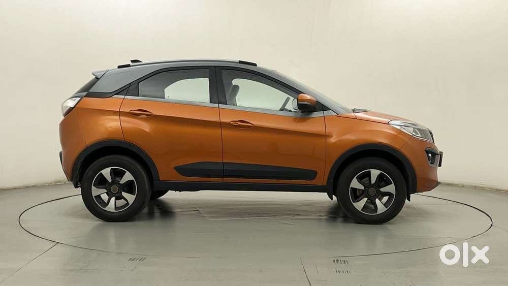 Tata Nexon 1.2 Revotron Xza Plus Dualtone, 2018, Petrol