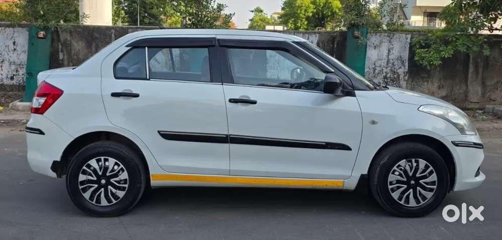 Maruti Suzuki Dzire 1.2 Vxi Cng, 2022, Cng & Hybrids