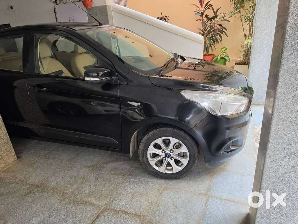 Ford Aspire Titanium Blu 2016